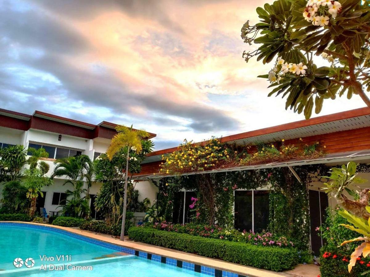 Hotel Baan Sabaaidee - Adult Friendly Hua Hin Exterior foto